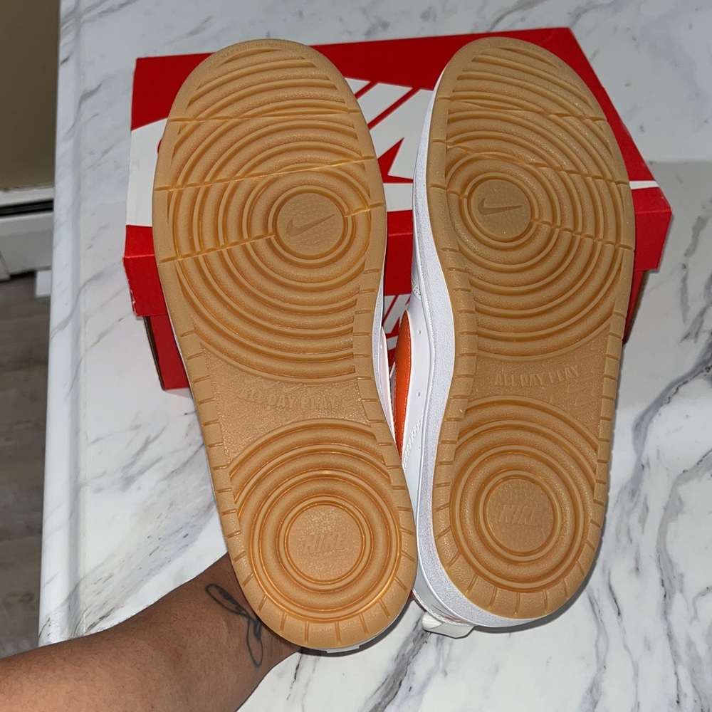 NWT Nike Court Borough low 2 (6.5Y/8W) - Picture 4 of 6